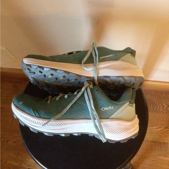 Stylish Oboz Teal Athletic Shoes for Women - Picture 2 of 9